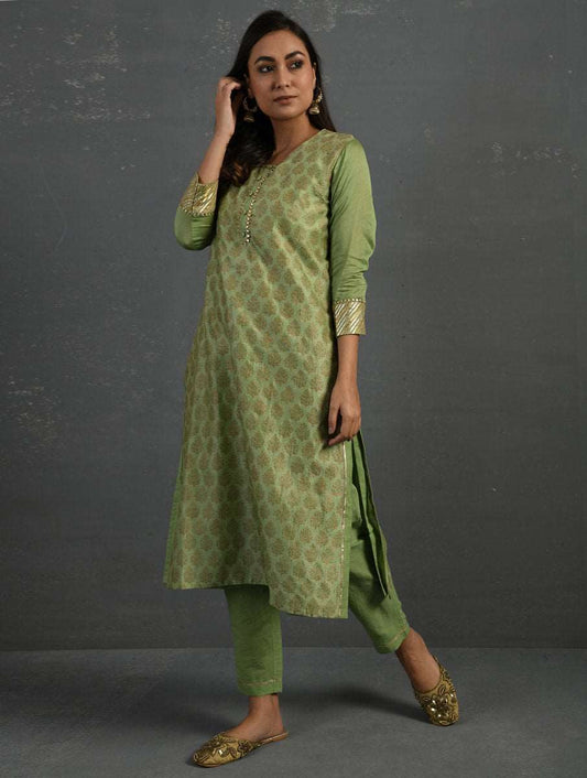 (Set of 3) Green Block Printed Handwoven Chanderi Kurta with Mul Slip and Pants Kurta The Neem Tree Sonal Kabra Buy Shop online premium luxury fashion clothing natural fabrics sustainable organic hand made handcrafted artisans craftsmen
