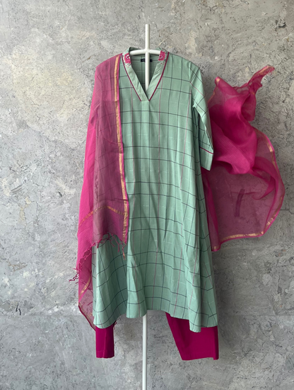 White Butti Cotton Kurta