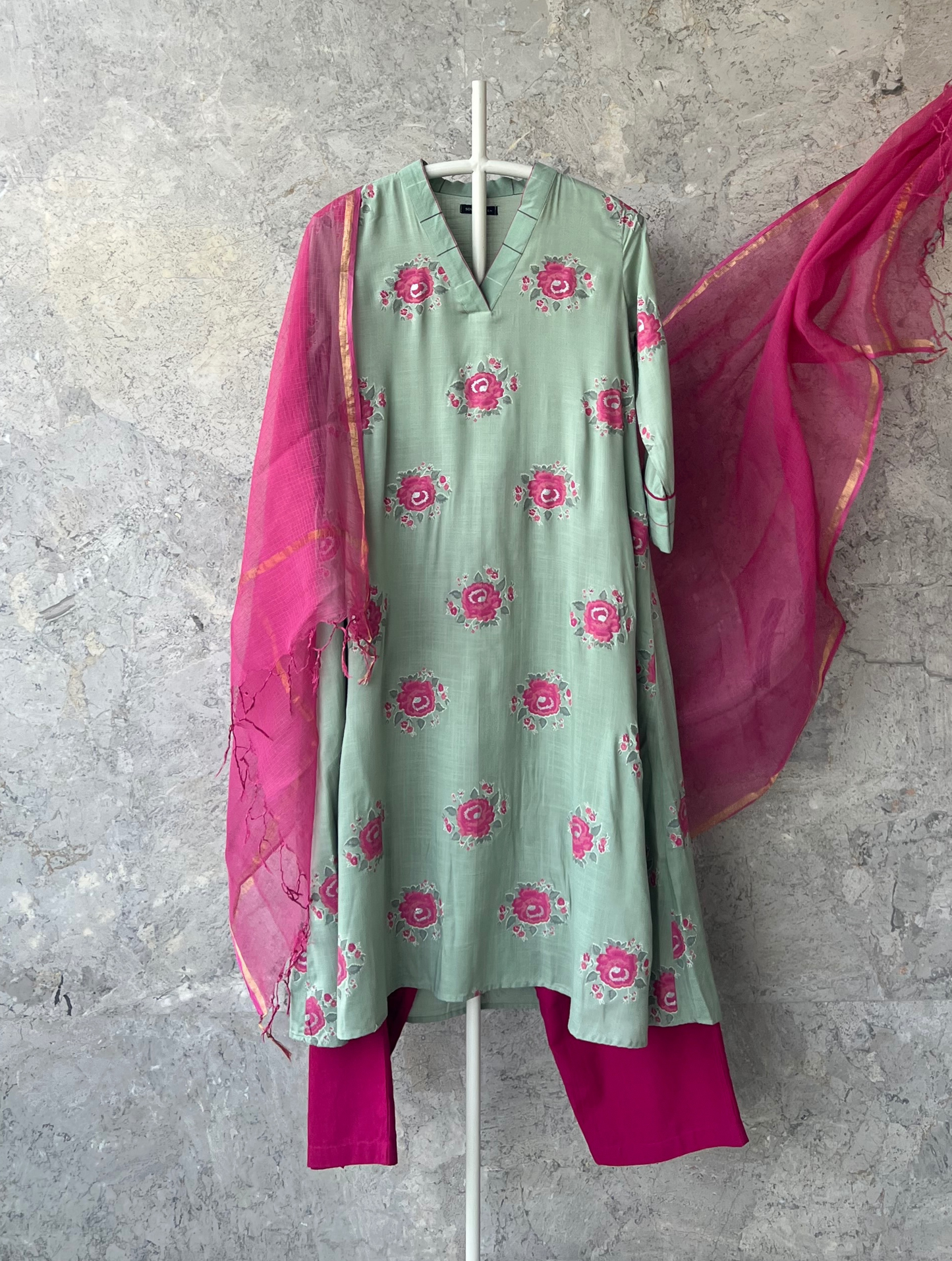 White Butti Cotton Kurta