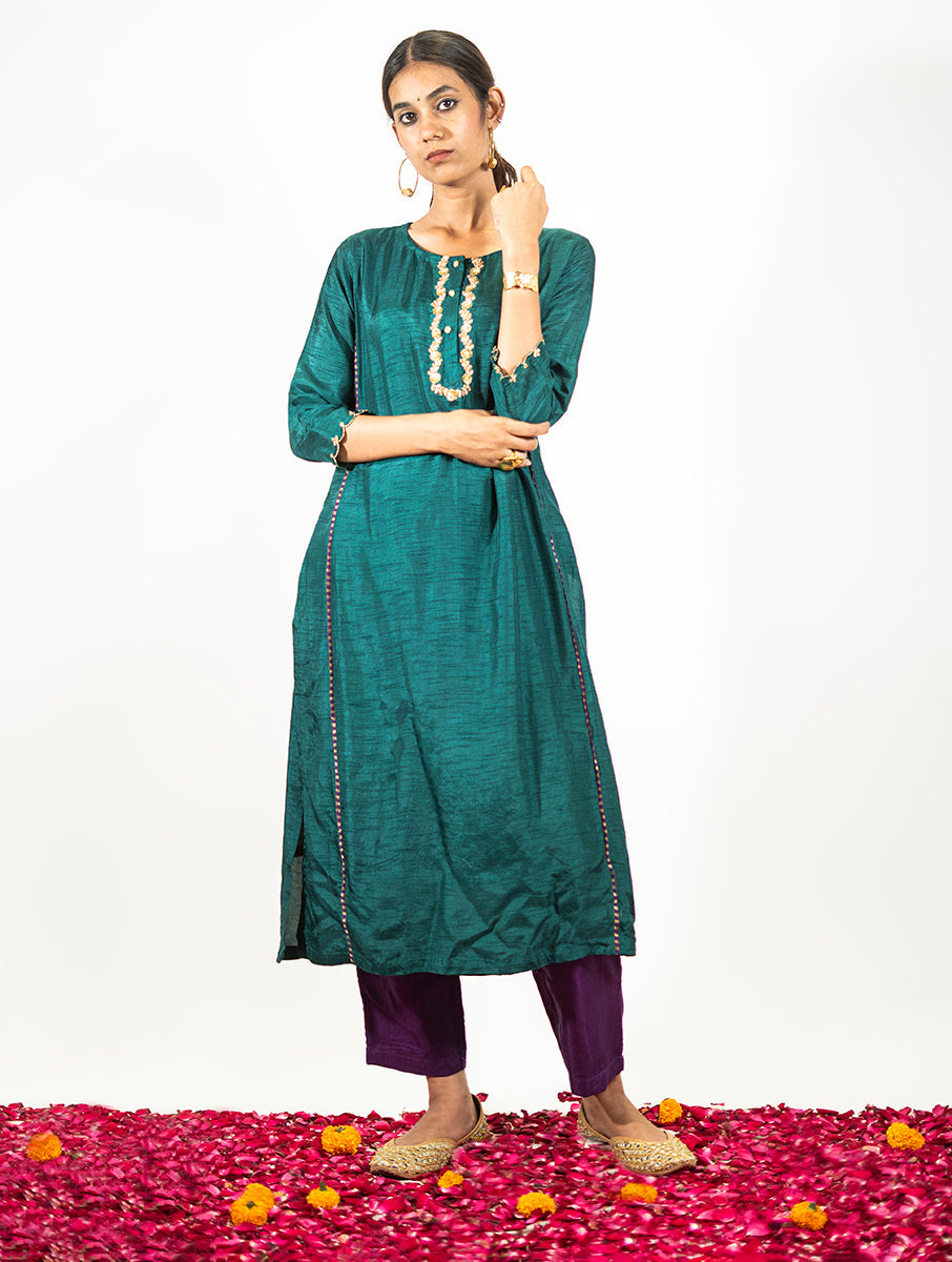 Gold Dola silk kurta set with zardozi embroidery and contrast pants