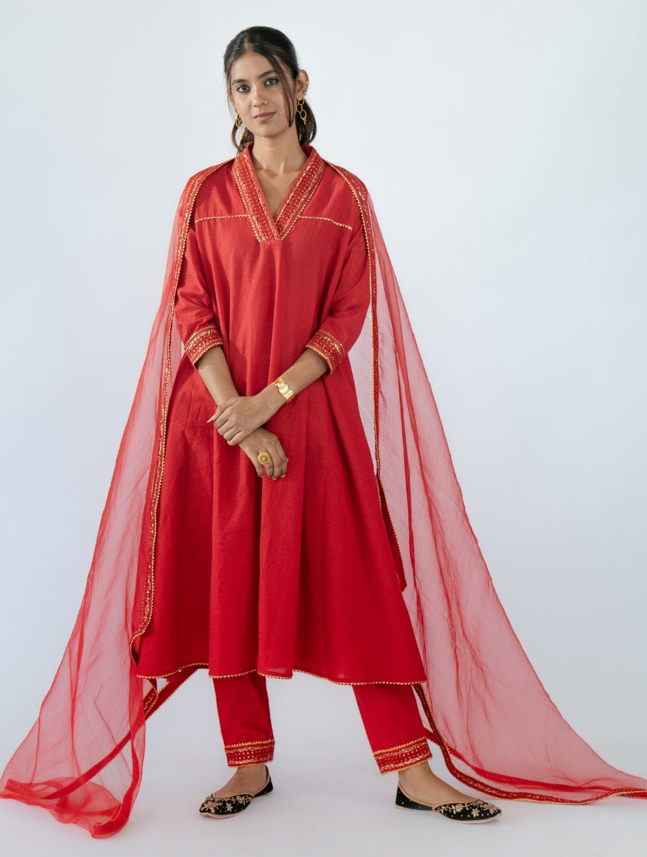 Sindhuri Red Organza Dupatta with intricate red thread work, golden sequins, gota lace edging, and a cotton fabric backing – a handcrafted Indian designer piece.