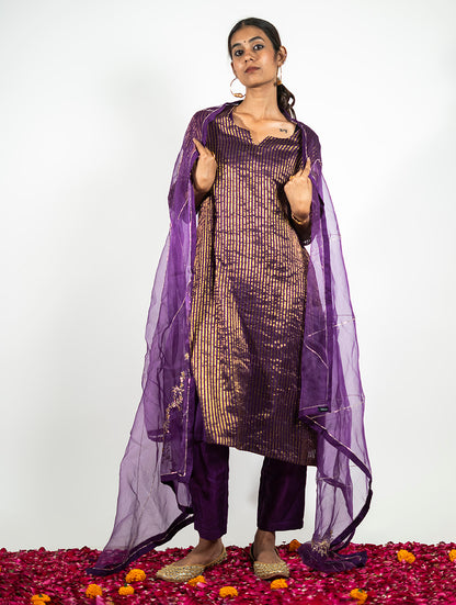 Purple Festive Elegance