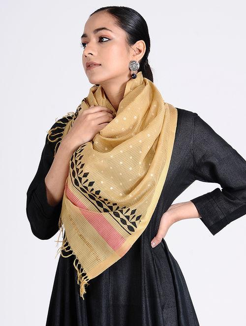 Minimalistic print with beautiful look , paired with any garment, different kind of drapes, traditional technique by online on www.sonalkabra.com