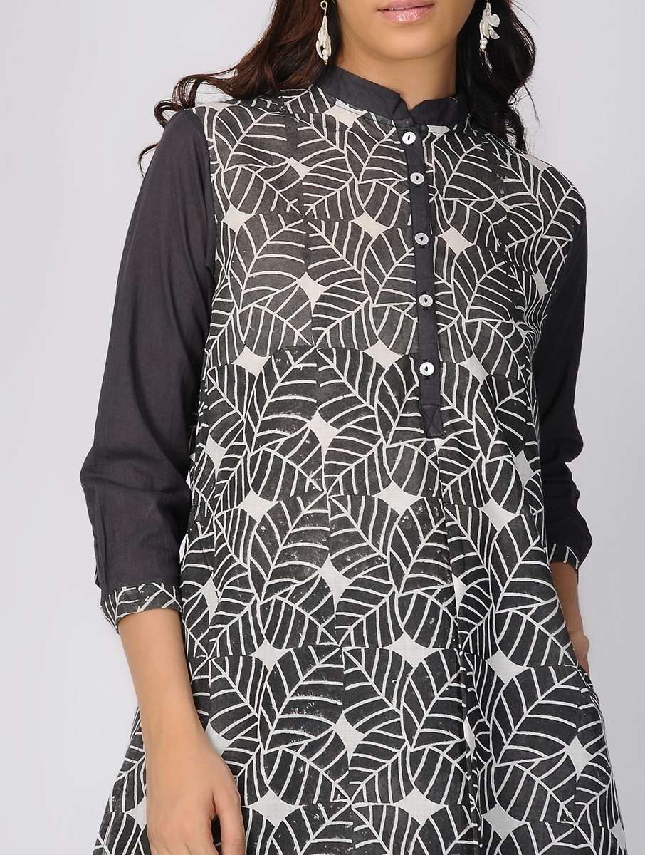 Charcoal leaf kurta Kurta The Neem Tree Sonal Kabra Buy Shop online premium luxury fashion clothing natural fabrics sustainable organic hand made handcrafted artisans craftsmen