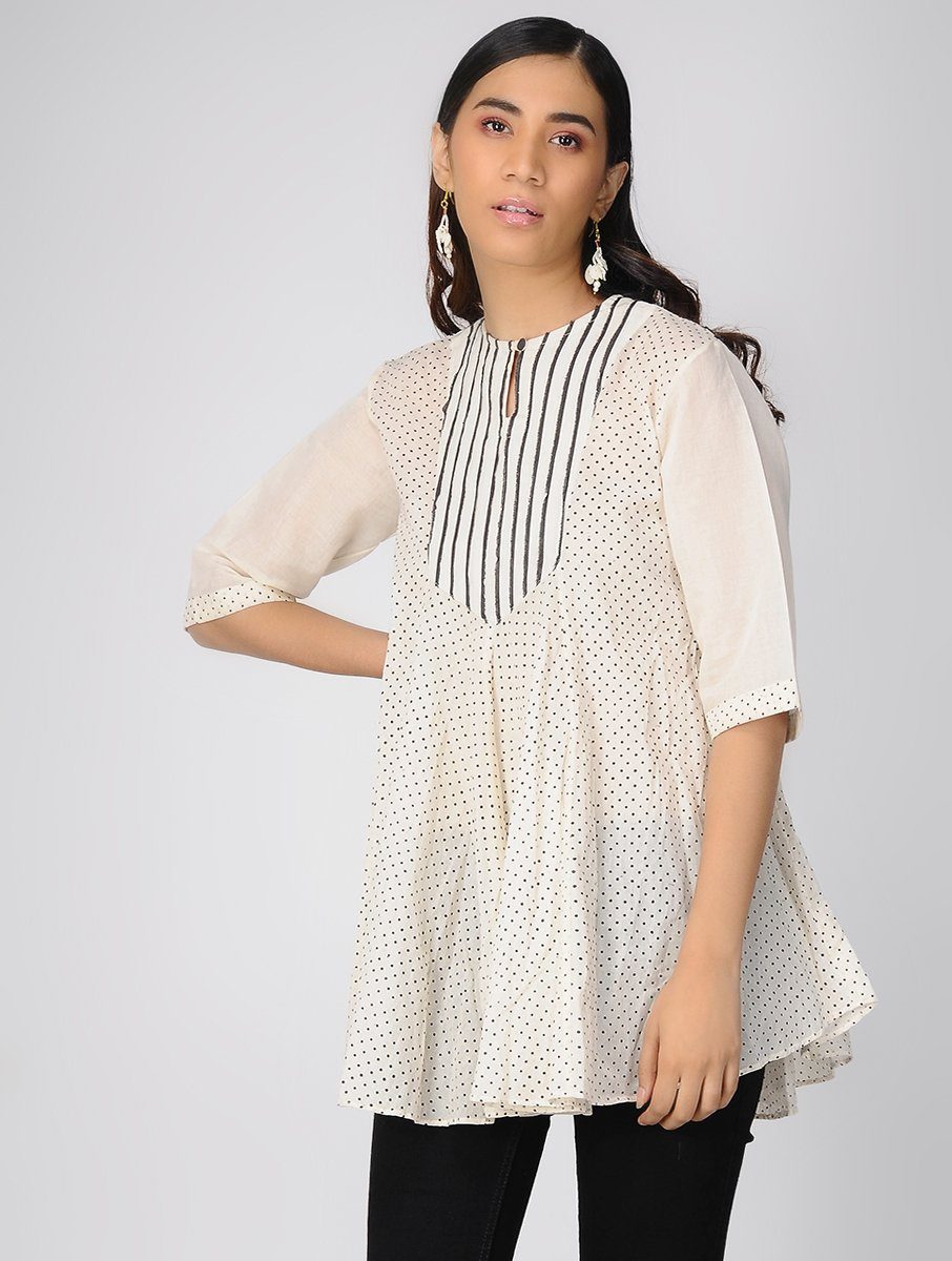 Pin tucked cotton top Top The Neem Tree Sonal Kabra Buy Shop online premium luxury fashion clothing natural fabrics sustainable organic hand made handcrafted artisans craftsmen
